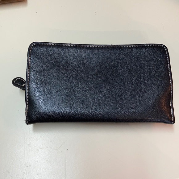 Wallet - Picture 2 of 5